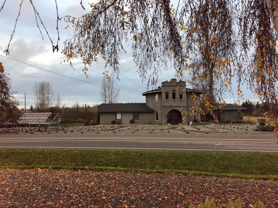 Lavender Castle Villa Sequim Dış mekan fotoğraf
